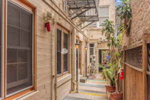 Building thumbnail 11