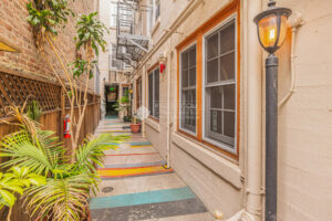 Building thumbnail 10