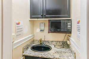 Building thumbnail 6