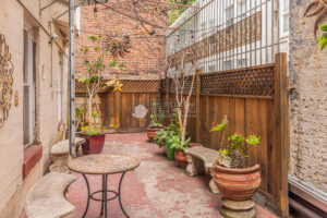 Building thumbnail 1